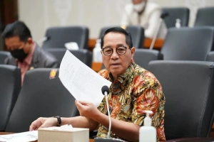 Dukung Swasembada Pangan, DPR Usulkan Dana CSR Pupuk Indonesia untuk Mobile Unit Tester Lahan