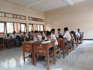 Gelar Karya PPG Universitas Slamet Riyadi: MAGZMINDS Hadirkan Inovasi E-Magazine di SMKN 5 Surakarta