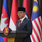Menlu Sugiono