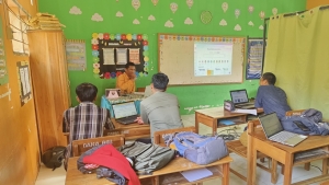 Peningkatan Kompetensi Guru Melalui Edukasi dan Pendampingan Pengambangan Media Ajar Berbasis Artificial Intelligence
