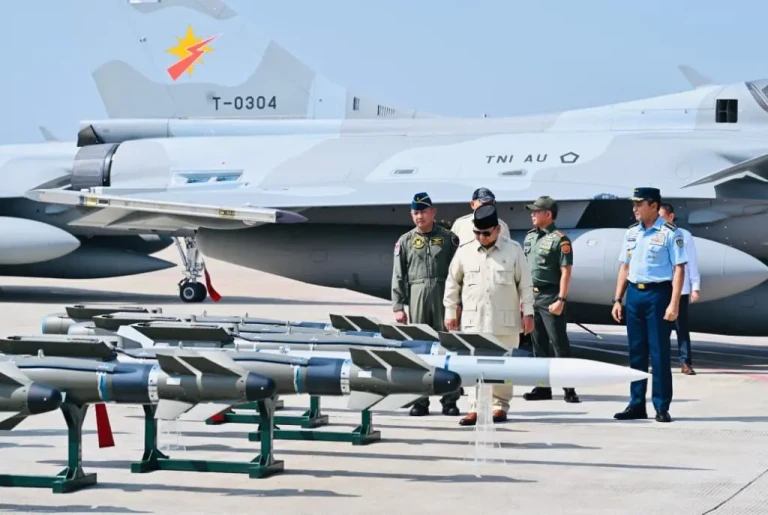 Presiden-Serahkan-MRCA-Rafale-dan-Sistem-Pertahanan-Modern-1024x687