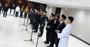 Foto-1_KPK-Lantik-8-Pejabat-Fungsional,-Perkuat-Lini-Pemberantasan-Korupsi-image_large